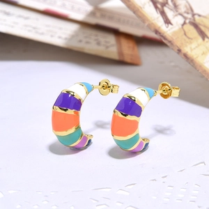Rainbow enamel C-shaped gold stud earrings featuring vibrant colorful drip oil patterns