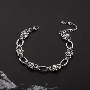 Bracelet chaîne en acier inoxydable à maillons ovales avec fermoir mousqueton robuste