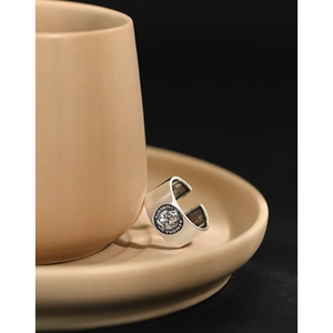 Retro S925 sterling silver wide open ring featuring Elizabeth II portrait coin design