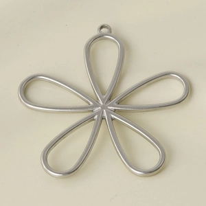 Detailed view of a silver hollow 5-petal flower pendant in 304 stainless steel