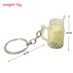 Detailed view of bubble tea keychain showing 4cm cup height and 16g weight specifications
