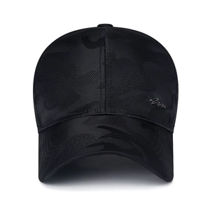 Adjustable black camouflage baseball cap with silver metal logo for outdoor sports
