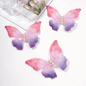 Three-piece set of ethereal tulle butterfly hair clips with pearls and gradient purple finish