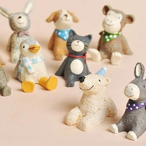 Miniature vintage resin animal figurines set including rabbit and cat for home desk decor