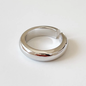 Minimalist 925 sterling silver open ring with a polished thick band and glossy finish