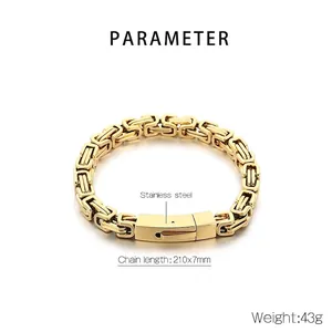 Detailed view of golden Byzantine chain bracelet showing secure fold-over clasp and dimensions
