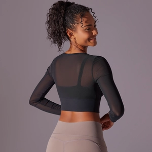 Vue arrière du haut court transparent noir à manches longues pour yoga et fitness