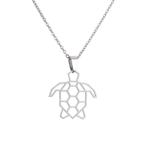 Collier minimaliste en acier inoxydable argenté avec pendentif tortue origami ajouré