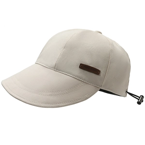 Beiger Outdoor Sonnenhut mit kurzer Krempe, Strukturstoff und handgefertigtem Lederpatch