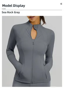 Λεπτομέρεια αθλητικού τζάκετ Sea Rock Gray με πλαϊνές τσέπες με φερμουάρ και στενή γραμμή