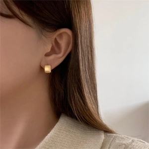 Minimalist matte gold rectangular stud earrings with brushed metallic finish for women