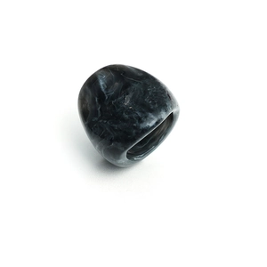 Chic 2-piece chunky acrylic ring set with irregular black and white marble patterns