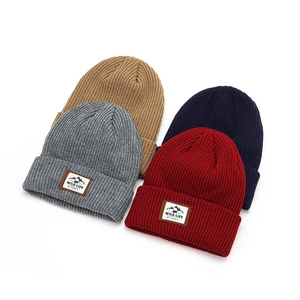 Winter Warm Knit Beanie Hat Ribbed Outdoor Adventure Mountain Bear Patch Casual Headwear For Men Women