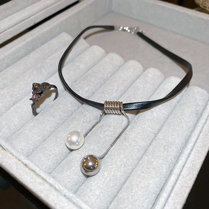 Gothic choker and leopard ring set with pearl charms and red zircon gemstone