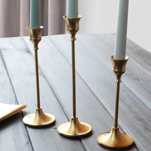Nordic Slender Alloy Candlestick Holder Set Modern Minimalist Slender Stem Brass Gold Candle Holder For Wedding Dinner Party Home Decor