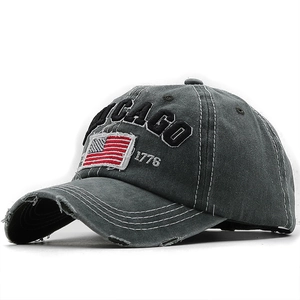 Casquette de baseball rétro grise délavée avec broderie Chicago et patch drapeau USA