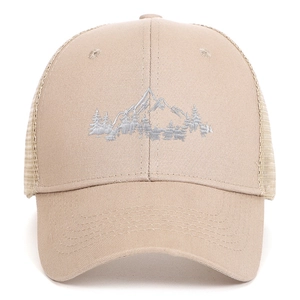 Gorra trucker con bordado de bosque de montaña y malla trasera para senderismo y sol