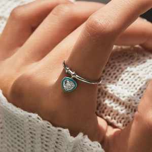 S925 sterling silver heart pendant ring with mint green enamel and sparkling gemstone