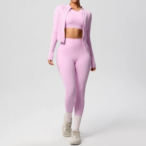 Dreiteiliges hellrosa Yoga-Set mit Zip-Jacke, Sport-BH und hoch taillierter Leggings