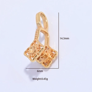 S925 sterling silver four-leaf clover pendant in gold finish measuring 14.3mm height