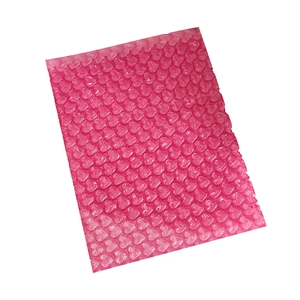 Pink heart-shaped bubble film roll with shockproof texture for gift packaging protection
