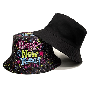 Bob réversible imprimé Happy New Year avec motifs étoiles et face noire classique