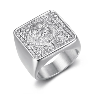 Hypoallergenic titanium steel lion head ring for men with brilliant paved diamonds