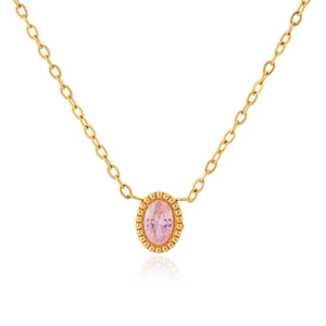 Détail du pendentif ovale en zircon rose doré avec bords perlés sur une chaîne raffinée