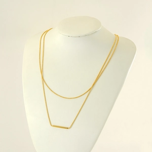 Classic double-layer 18K gold-plated T-bar pendant necklace displayed on a mannequin