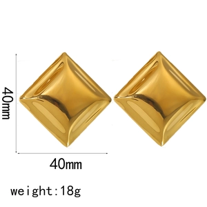 Detail view of 18k gold plated stainless steel square earrings with 40mm dimensions