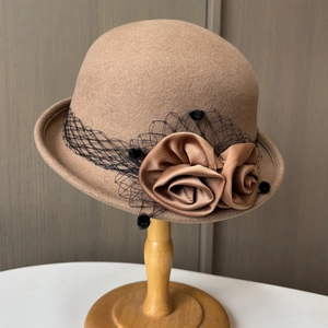 Vintage Women Wool Blend Cloche Hat Elegant Satin Flower Mesh Veil Formal Winter Warm Bowler Hat Dress Hat For Party