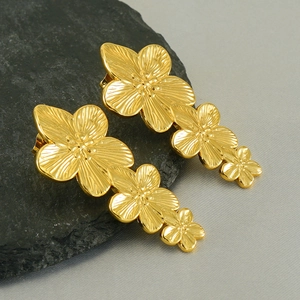 Vintage Triple Flower Drop Earrings 18K Gold Plated Stainless Steel Textured Petal Statement Jewelry For Women
