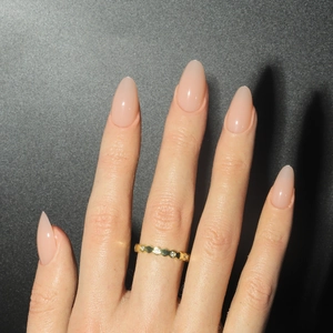 Solid Nude Pink Glossy Almond Press On Nails Short Artificial False Nail Tips Removable Daily Manicure For Women