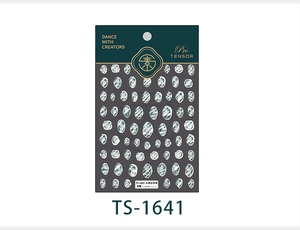 Macro-opname van TS-1641 reliëf nagelstickers met groen marmerpatroon in de verpakking