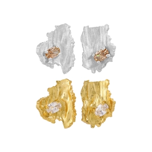 Geometric asymmetrical 925 silver stud earrings with textured bark design and inlaid zircon