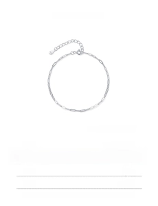Detail of s925 sterling silver paperclip chain bracelet with lobster clasp and extension