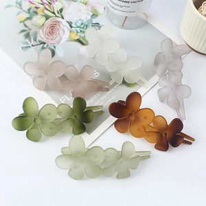 Matte floral hair clips in multiple colors for women, vintage double flower hair styling clip