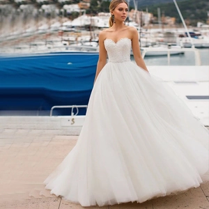 Elegant Strapless Wedding Dress With Lace Embroidery Heart Shaped Neckline Multi Layer Tulle A Line Long Bridal Gown For Women