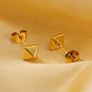 Boucles D'oreilles Pyramide Minimalistes En Acier Inoxydable Plaqué Or 18K Bijoux Géométriques Cône Carré Pour Femmes Style Moderne