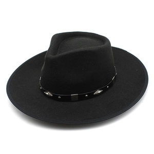 Chapeau fedora vintage en laine noire à bord large avec ruban en cuir clouté