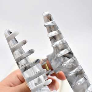 Fashionable marble pattern hair claw clip with durable metal spring for women's updos