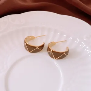 Vintage style 18k gold plated C-shape earrings with brown enamel and geometric patterns
