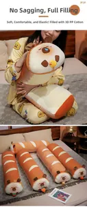 Détail d'un long coussin peluche Capybara baguette avec rembourrage en coton PP 3D doux