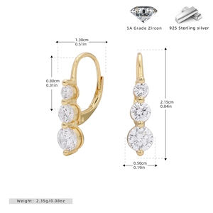 Détails de boucles d'oreilles en argent S925 avec zircon 5A et spécifications de taille