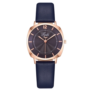 Elegant Fashion Women Quartz Watch Round Metal Case Wave Texture Dial Minimalist Faux Leather Strap Casual Wristwatch