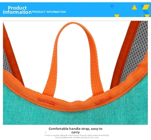 Detail van de comfortabele turquoise en oranje handgreep op de wandelrugzak
