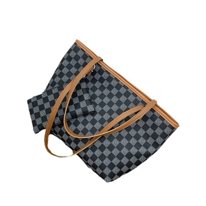 2-piece large tote bag set with checkerboard print and matching wallet charm
