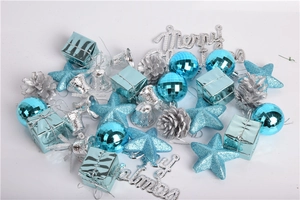 Detail of 32pcs lake blue Christmas tree ornaments with baubles and Merry Christmas sign