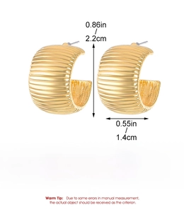 Detailed size guide of gold striped C-shaped earrings showing 2.2cm diameter and alloy material