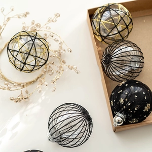 Elegant 8cm assorted black and gold Christmas ball ornaments for tree decoration